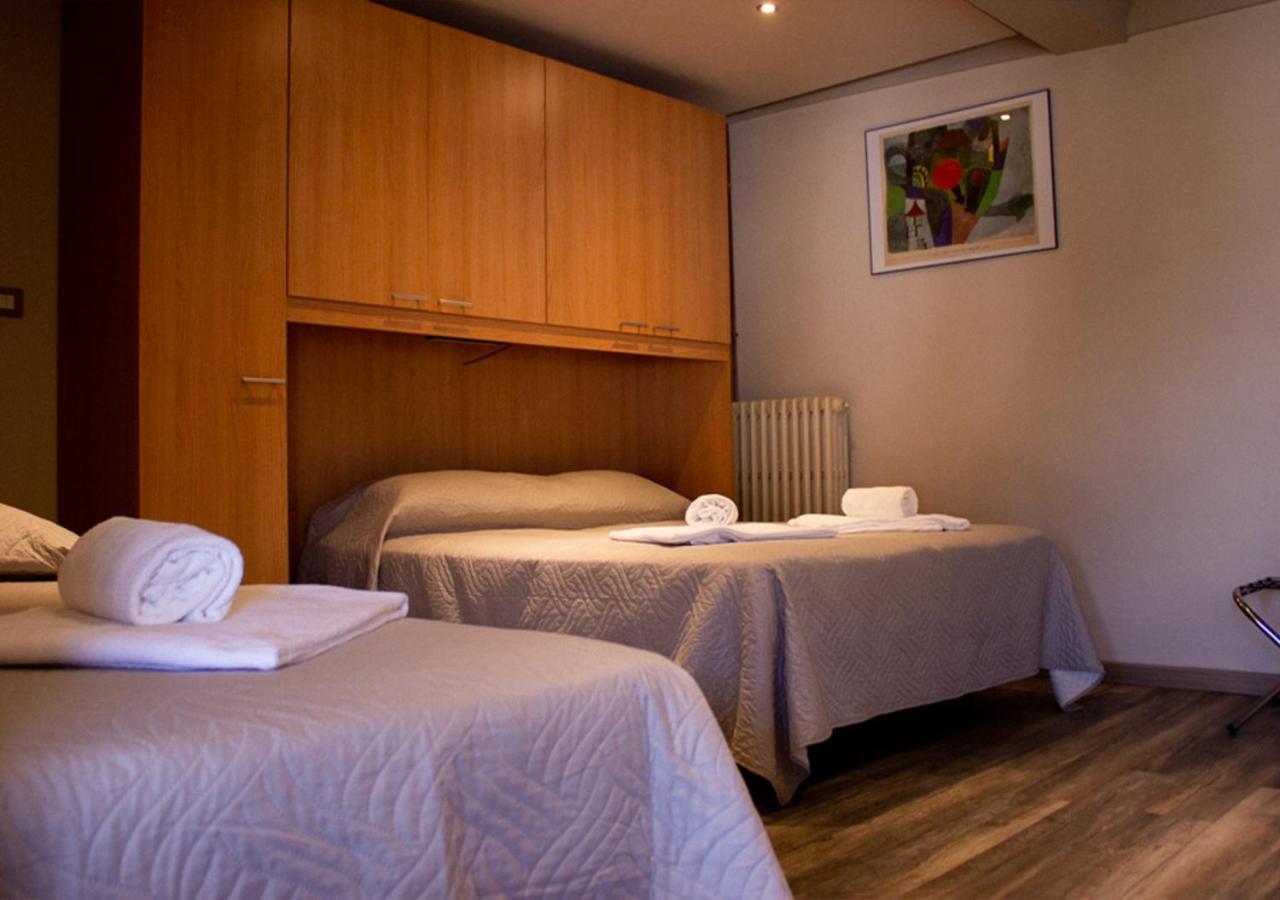 Trattoria Due Citroni Hotel Casalgrasso Ngoại thất bức ảnh
