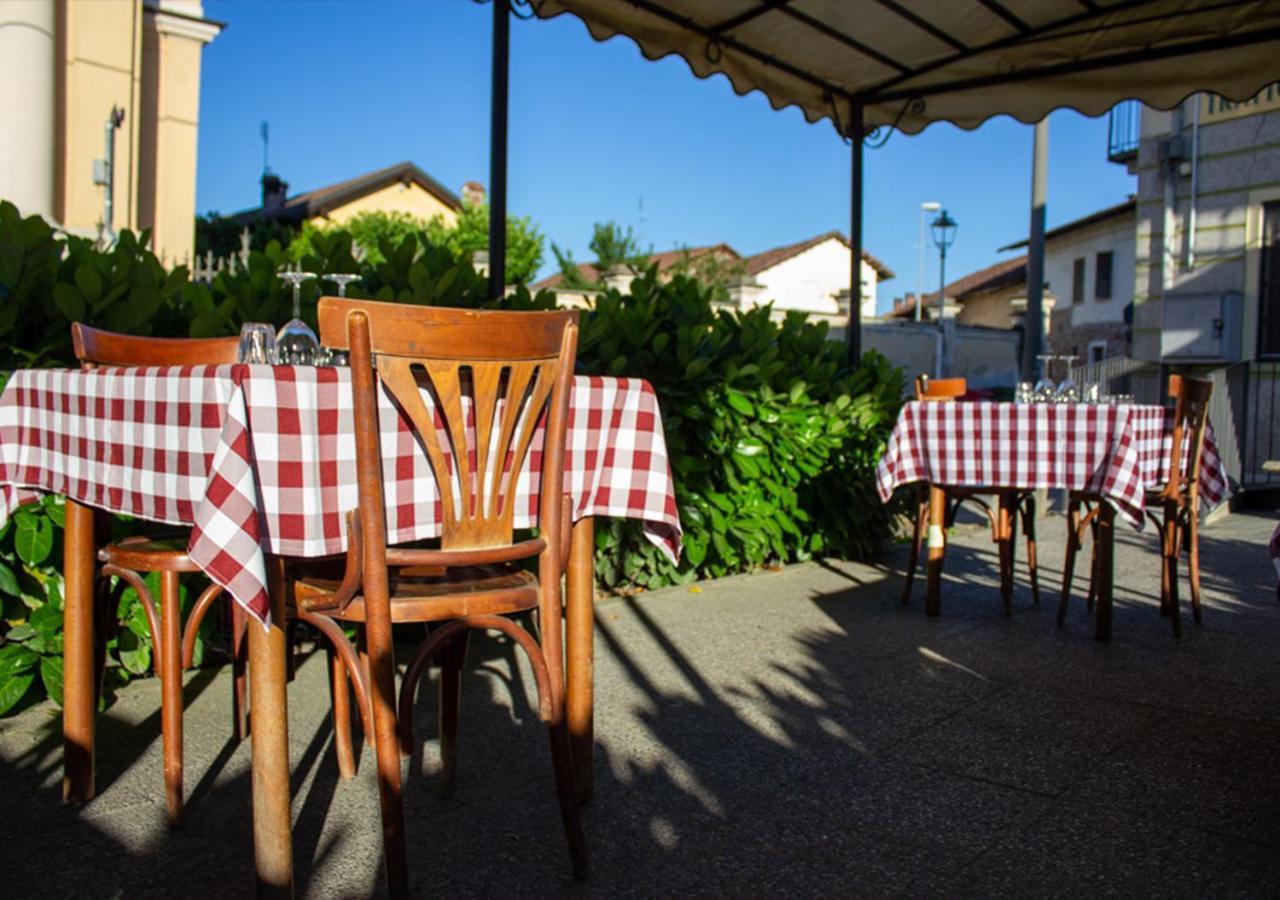 Trattoria Due Citroni Hotel Casalgrasso Ngoại thất bức ảnh